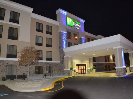 HOLIDAY INN EXPRESS & SUITES INDIANAPOLIS W – AIRPORT AREA